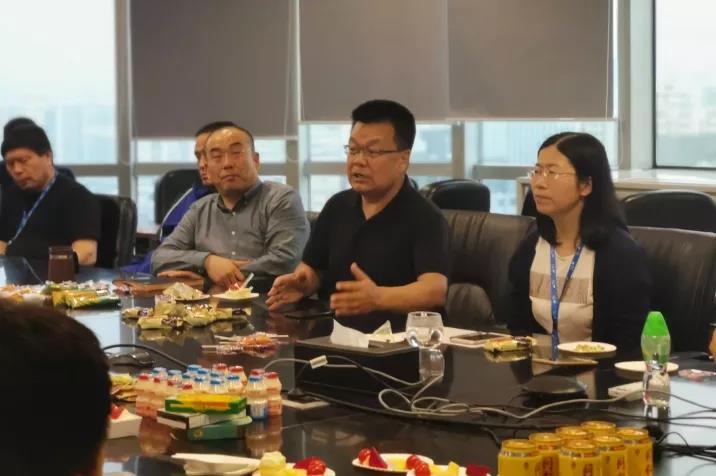茶歇交流会——谈感想、聊战略、畅未来