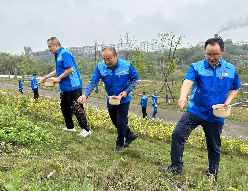 “五一劳动节 致敬奋斗者”
